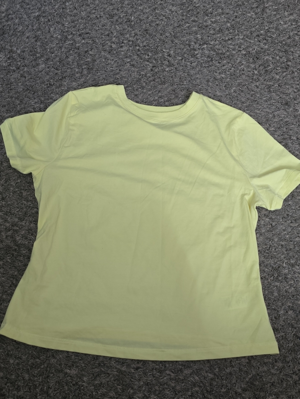 Women's Short Sleeve Crew Neck Tee in Light Yellow